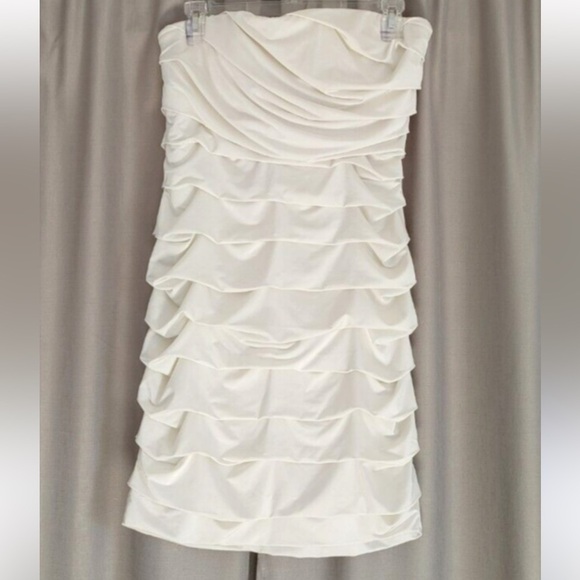 Speechless Strapless White Dress - Picture 3 of 9